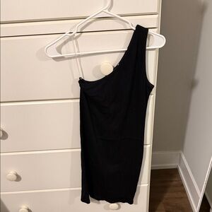 Elegant Black One-Shoulder Dress